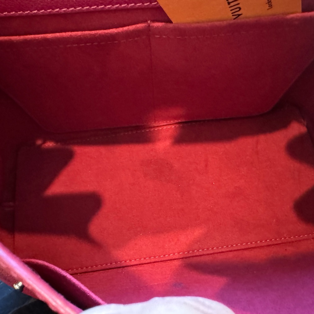 Louis Vuitton lock me Ever MM - Picture 15 of 15